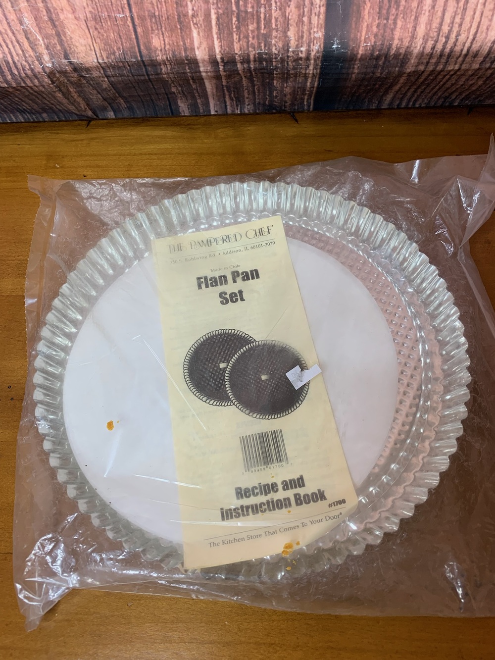 The Pampered Chef Flan Pan Set Round w/ Insert Press